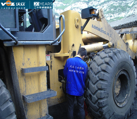 �Ϻ��͵¸���(sh��)�I(y��)���޹�˾�b�d�C(j��)���b�F(xi��n)��